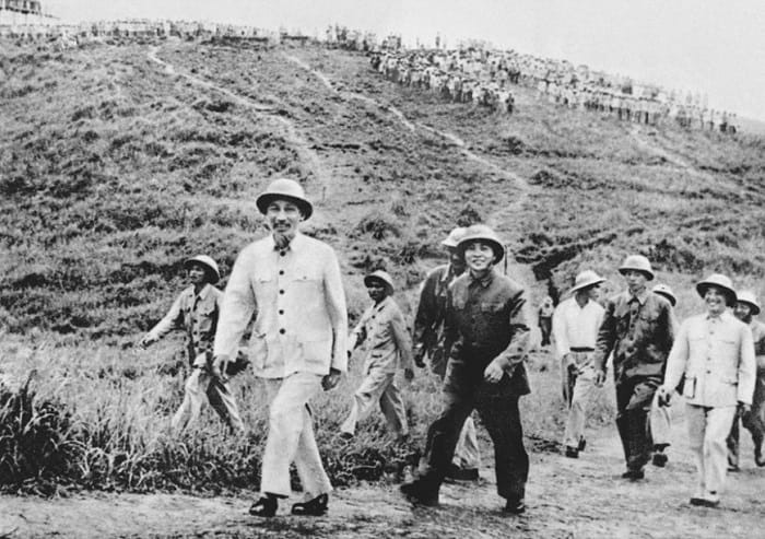 Cục Liên lạc Đối Ngoại Việt Nam được thành lập vào 28/5/1964