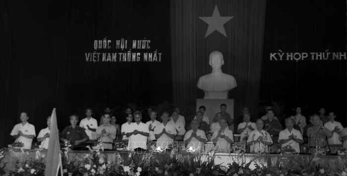 Kỳ họp thứ 7 tại quốc hội khóa VI được thông qua