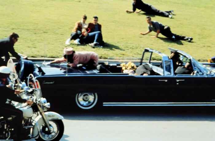 Tổng thống Mỹ John F. Kennedy bị ám sát